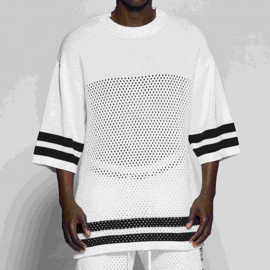 Men's breathable sportswear with striped accents