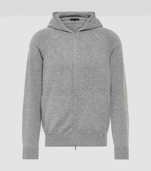 Lightweight hoodie made with recycle ingredients