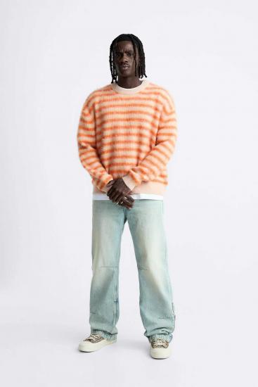 Ribbed round neck sweater with stripes