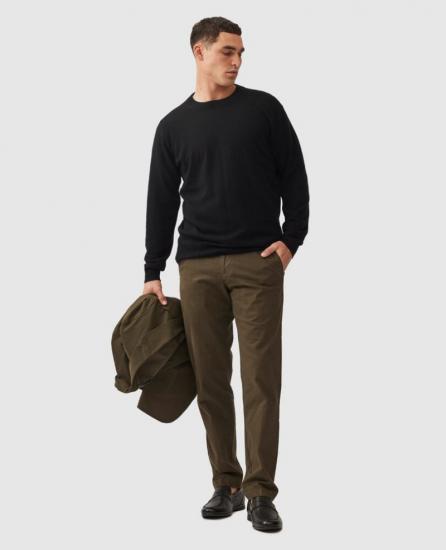 Custom Black Crew Neck Knit Sweater Wholesale