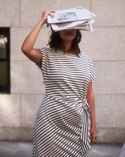 Crescent Breton Stripe Knot Dress - Ecru/Black Stripe - 主图